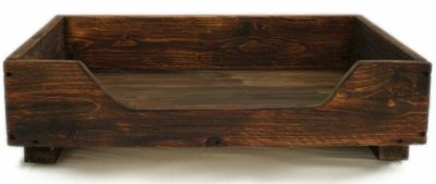Hundebett aus Holz Dekorie